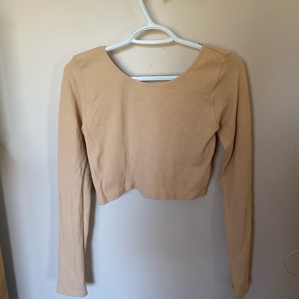 FashionNova long sleeve crop top